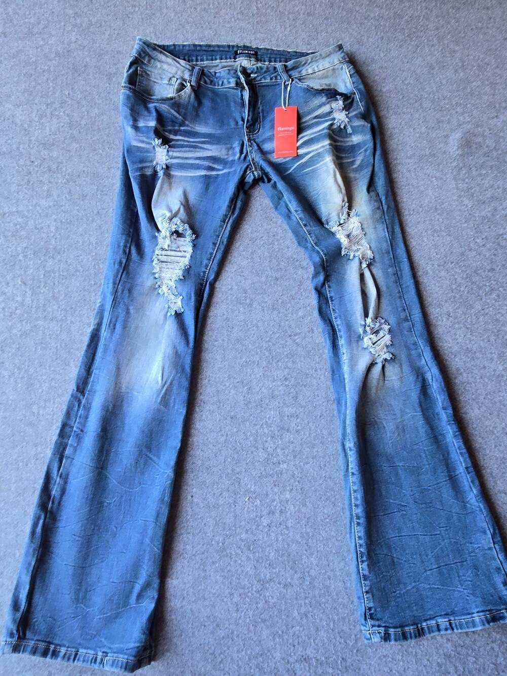 Flamingo Women's Jeans Flared Legs Distressed Size XL 32"x31"